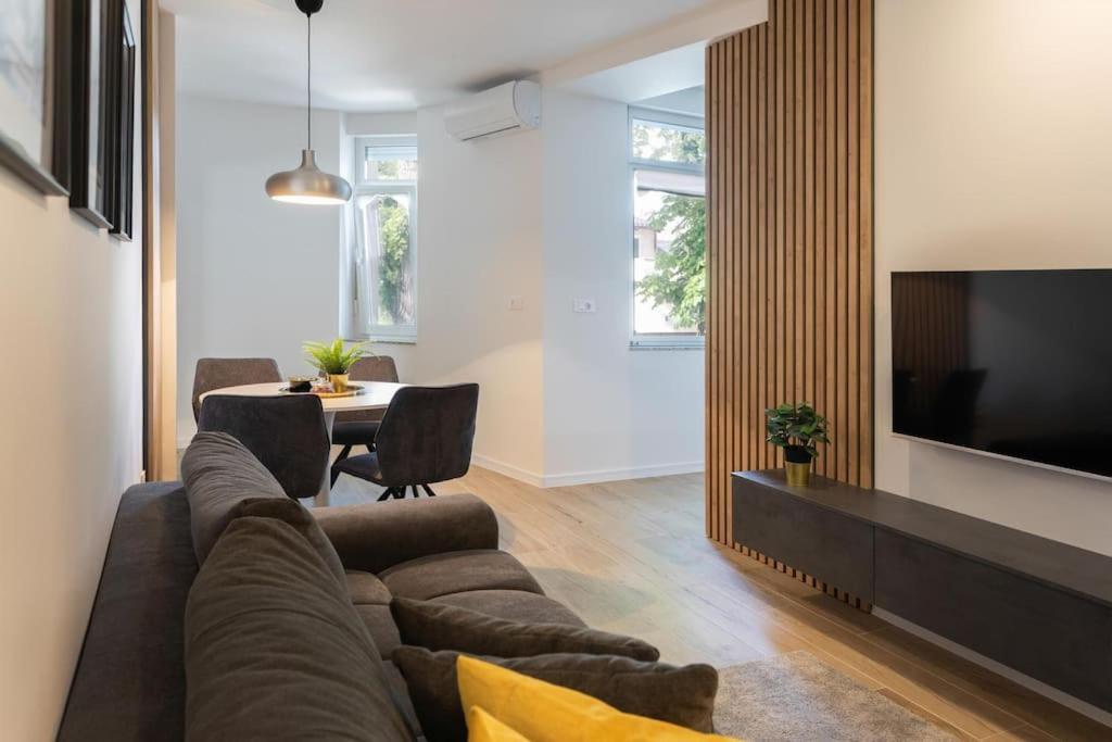 Апартаменти Flat4Us#Cozy#Freeparking#5People Загреб Екстер'єр фото